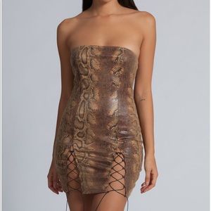 MESHKI Snake dress WORN ONCE good condition